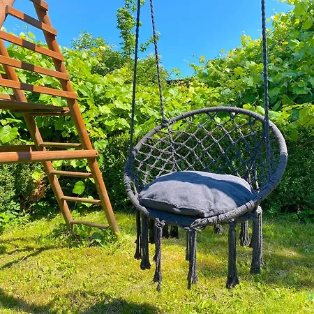 Lägenhet Nawypasie With Sauna Beautiful Garden Sup Board And Just 30 Minutes From Gdansk And Gdynia *