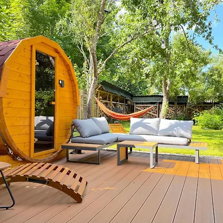 Lägenhet Nawypasie With Sauna Beautiful Garden Sup Board And Just 30 Minutes From Gdansk And Gdynia *